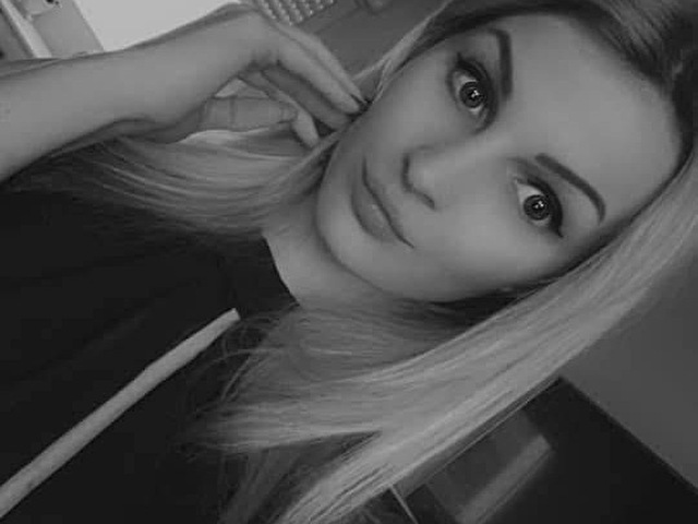 Lolaa98