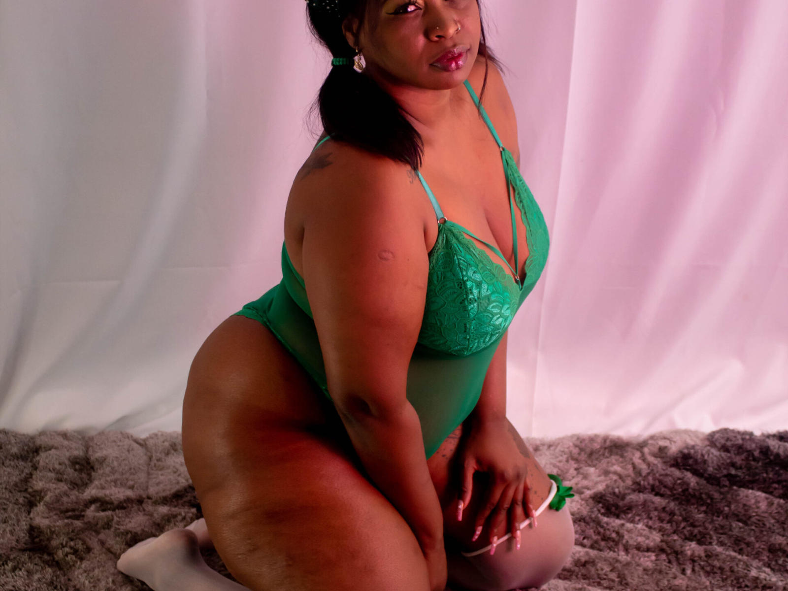 AshleyPumperHot - Gallery picture 8
