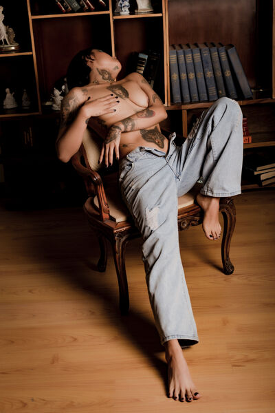 HarrietBlack - Gallery picture 7