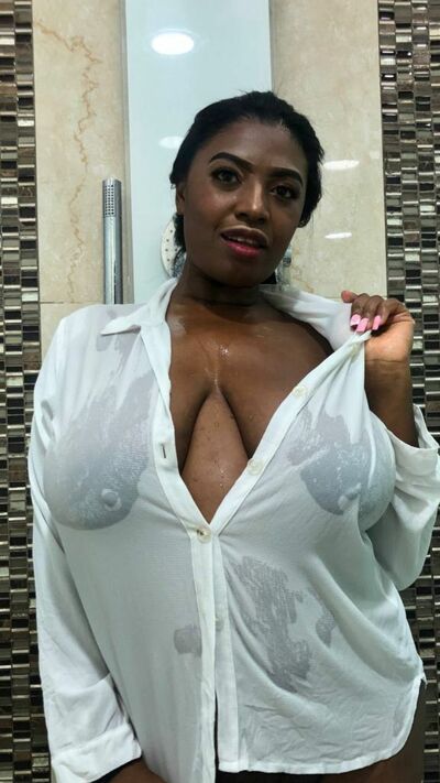 NahomyBrown - Gallery picture 4