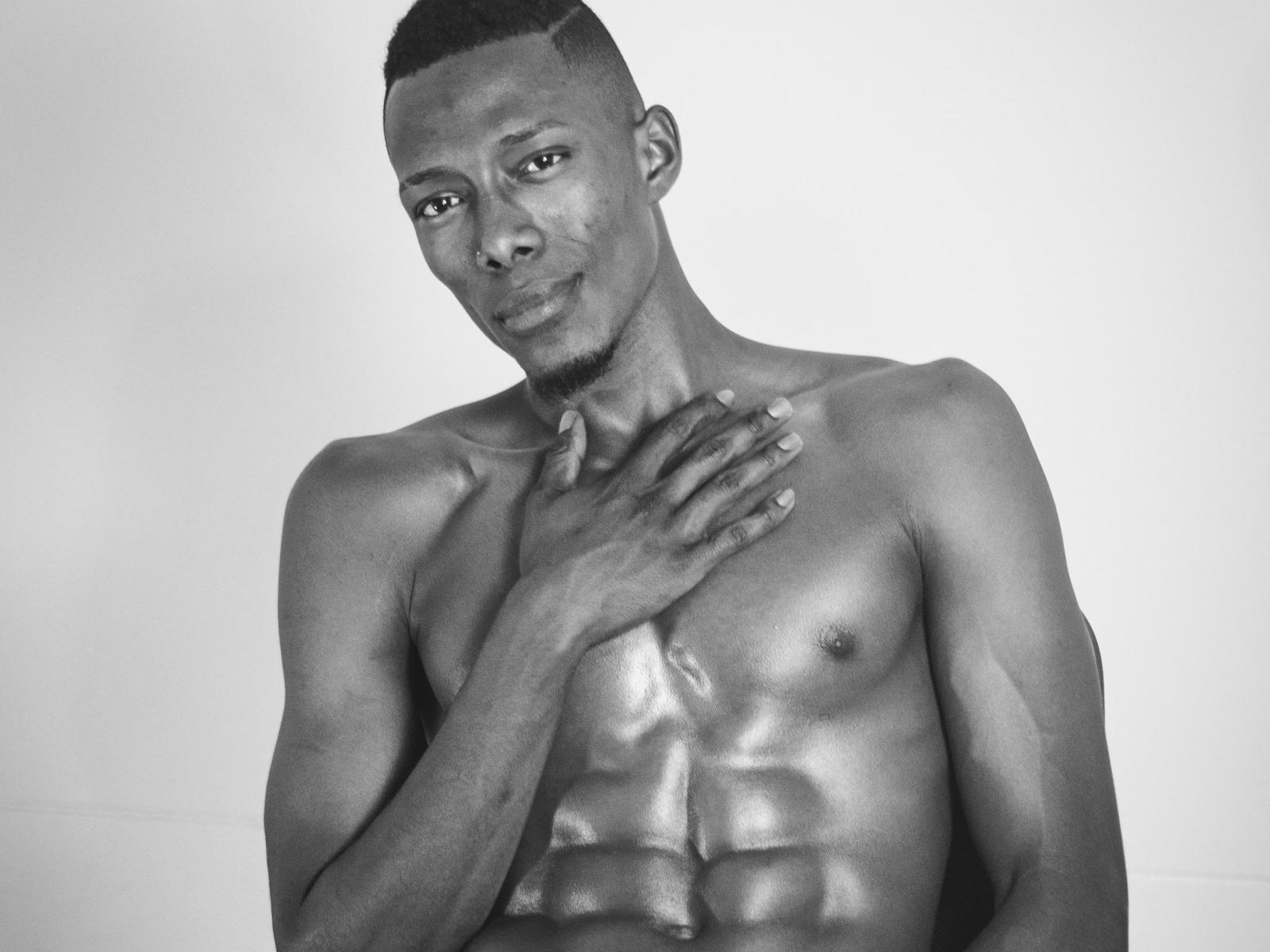DariksonEvans - Gallery picture 5