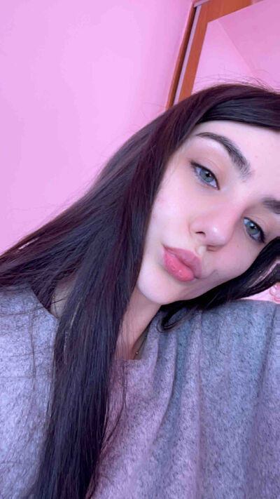 HannahReynoldss - Image de la galerie 2