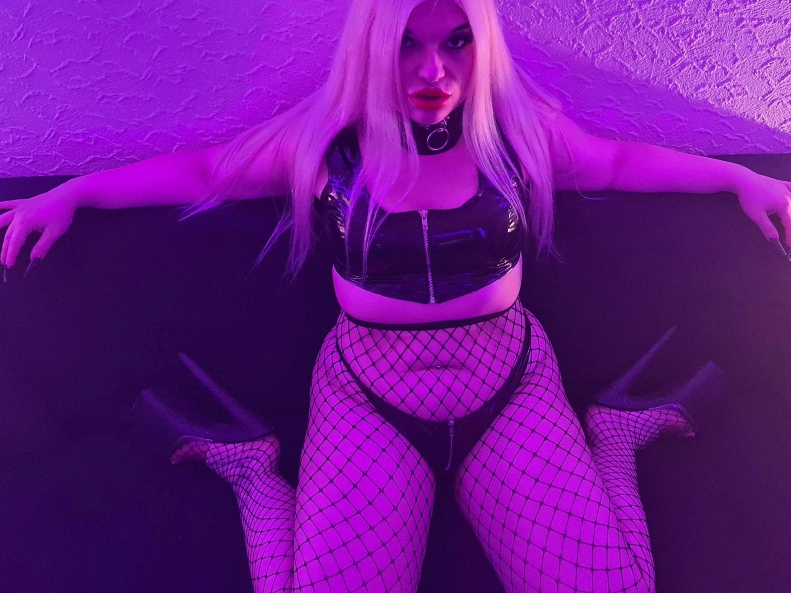MariellaSun-hot
