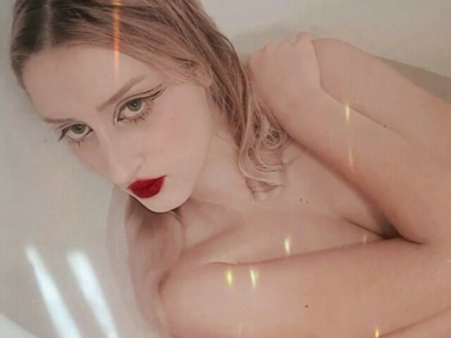 Lanaanna325 - Image de la galerie 1