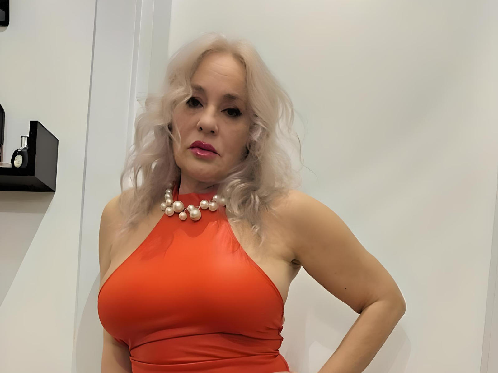 EmilyLowe69 - Galerijafbeelding 2