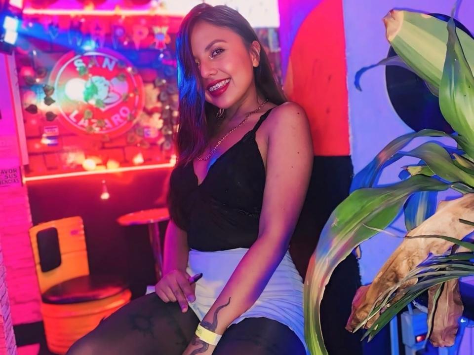 NinaDeville - Imagem da galeria 6