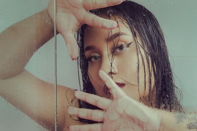 LiannaHalls - Imagem da galeria 2