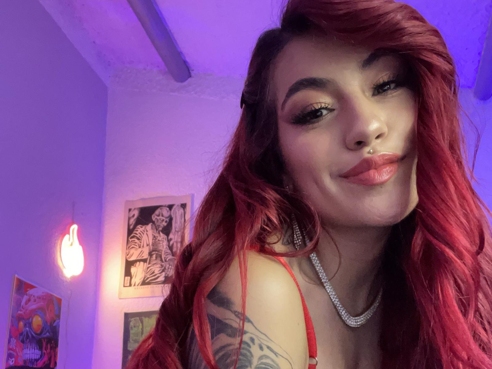EvaPrettyHot