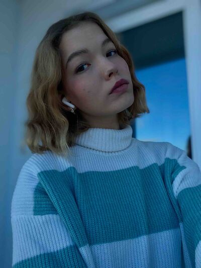 EmilyWaldstein - Galeri resmi 1
